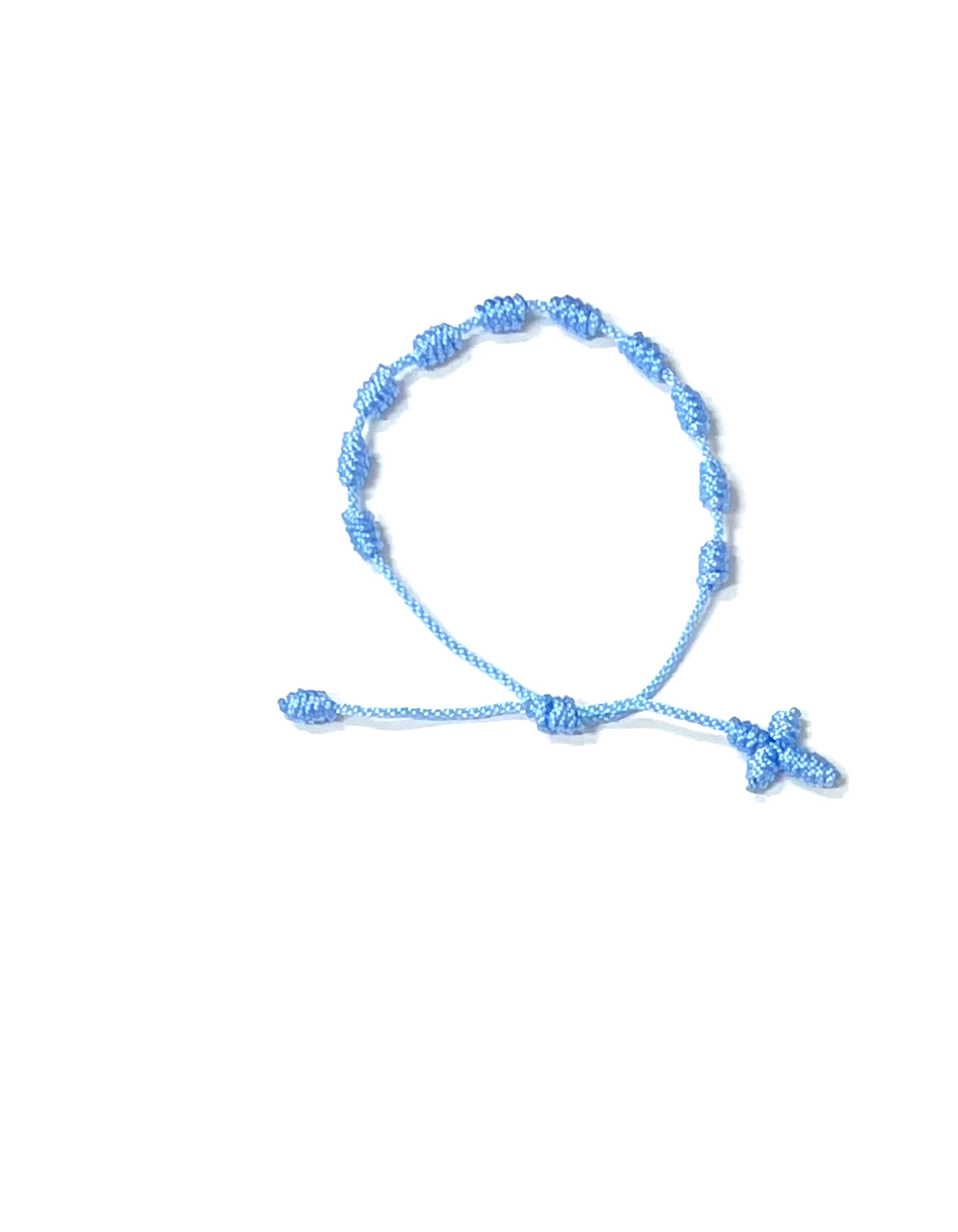 Decade bracelet knotted with strings in bright colors