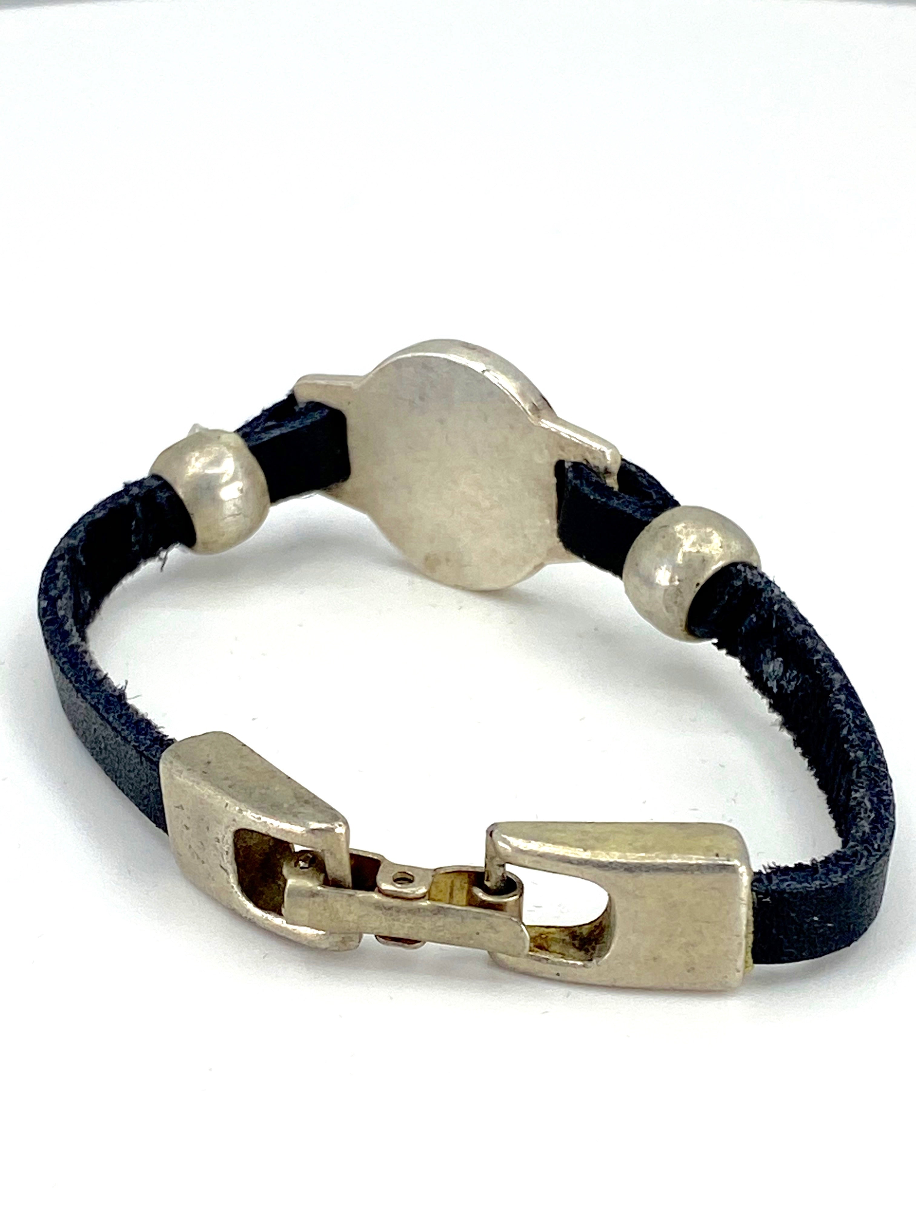The Heart Vintage Bracelet Handmade jewelry with Genuine Leather Strap by Graciela's Collection