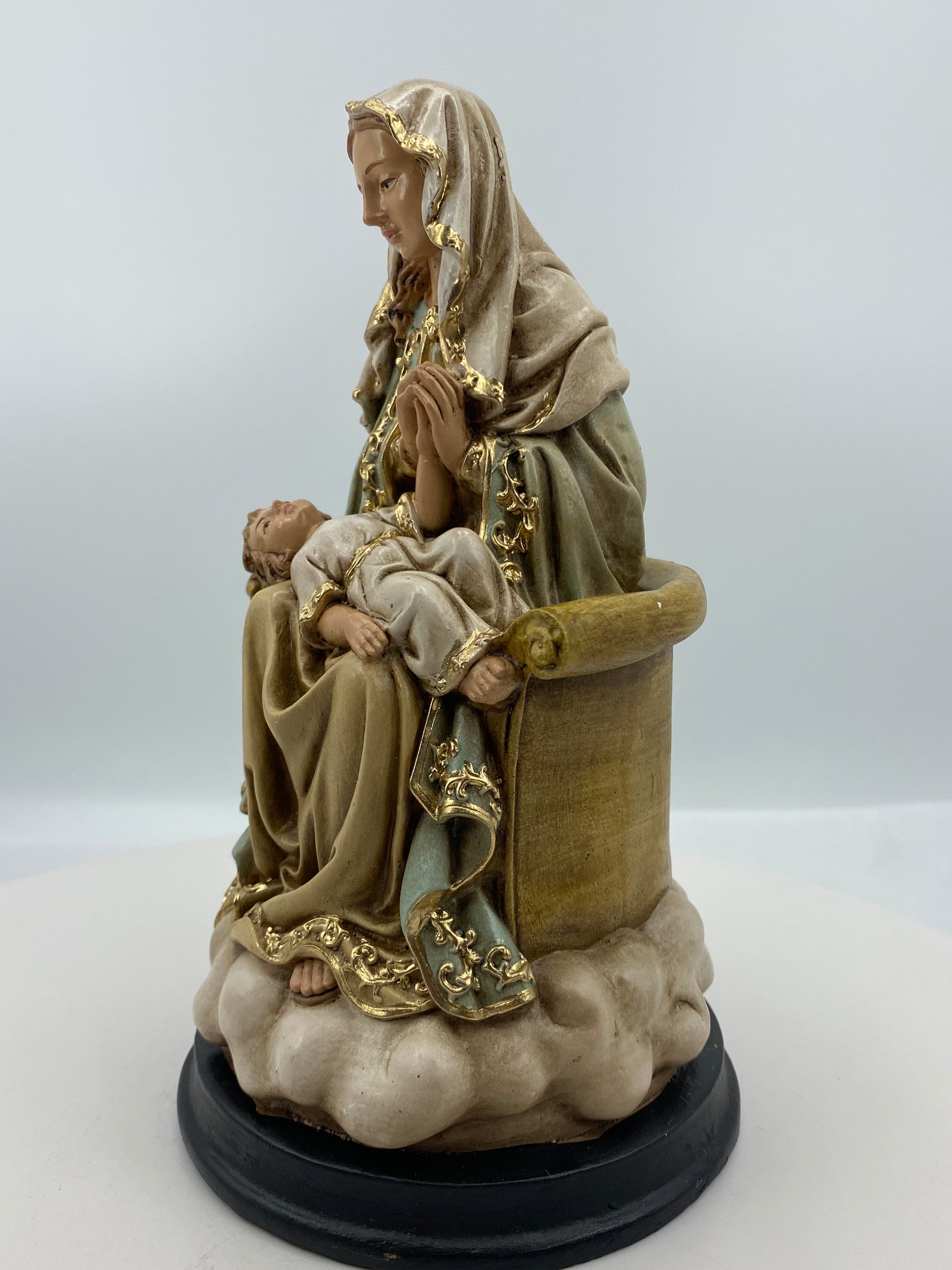 Nuestra Señora de La Divina Providencia/Our Lady of Divine Providence