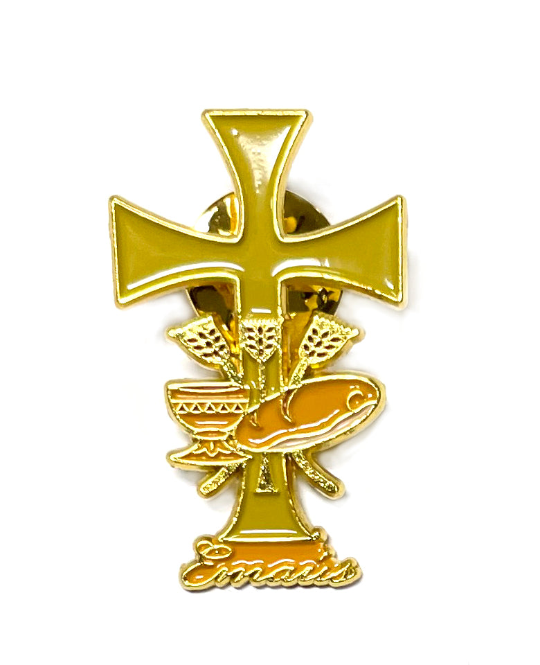 Emmaus lapel pin special for retreats made of golden metal- Pin de Emaús especial para retiros hecho en metal dorado