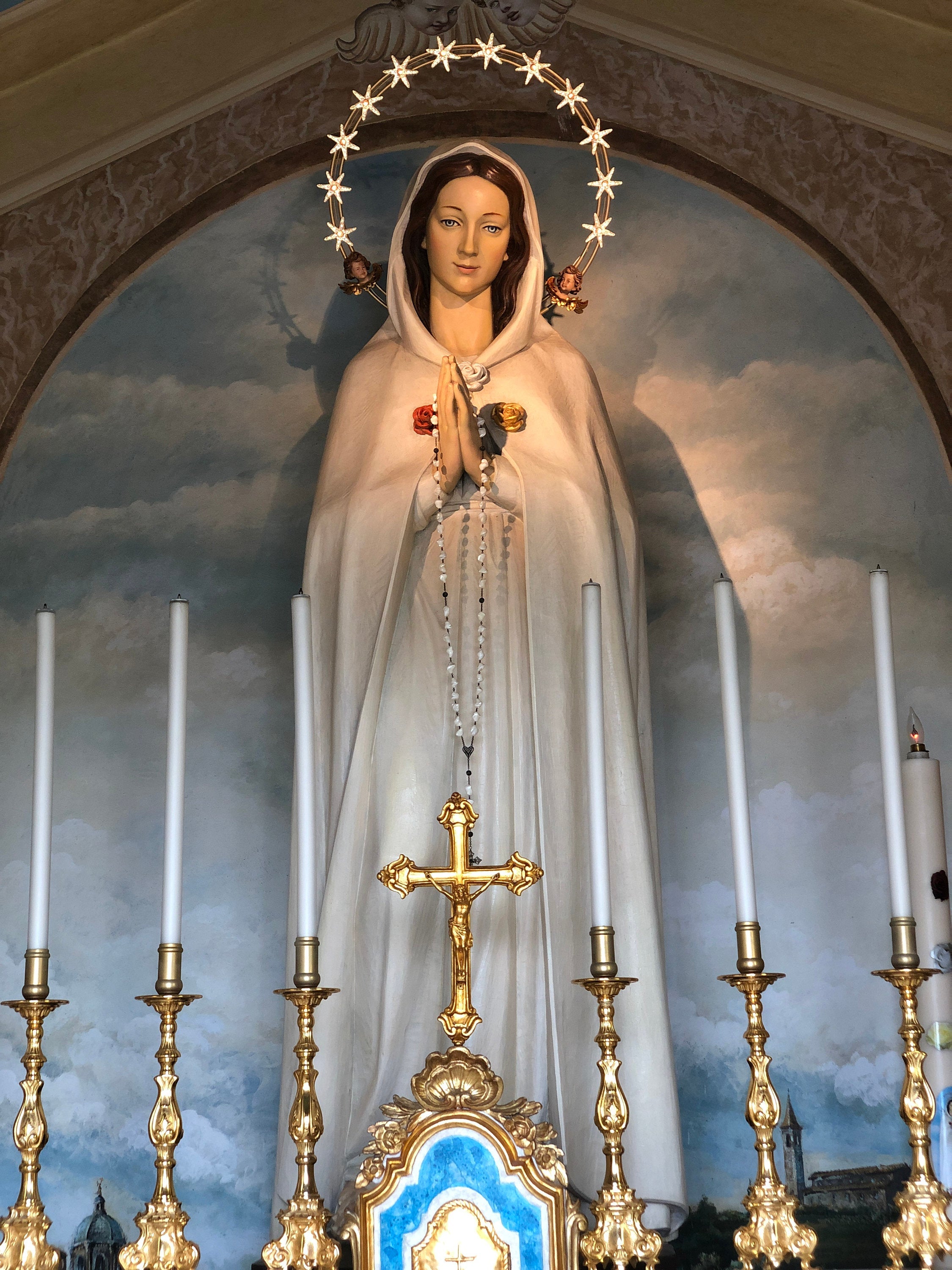 The Faith Gift Shop Mystic Rose Virgin Mary Hand Painted in Italy - Our Tuscany Collection - Virgen Maria Rosa Mistica