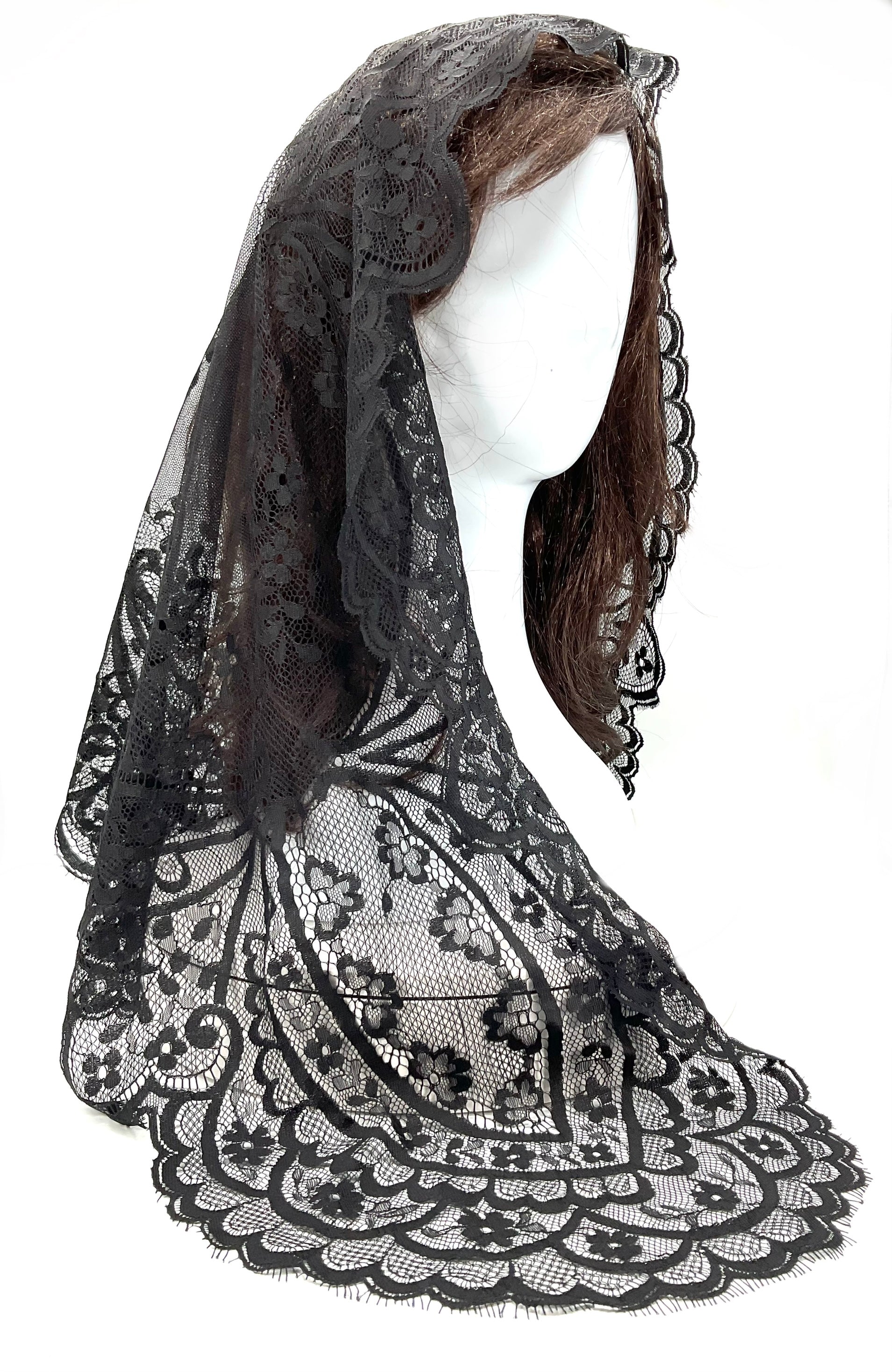 Spanish Church Veil 4' x 2' code: 101