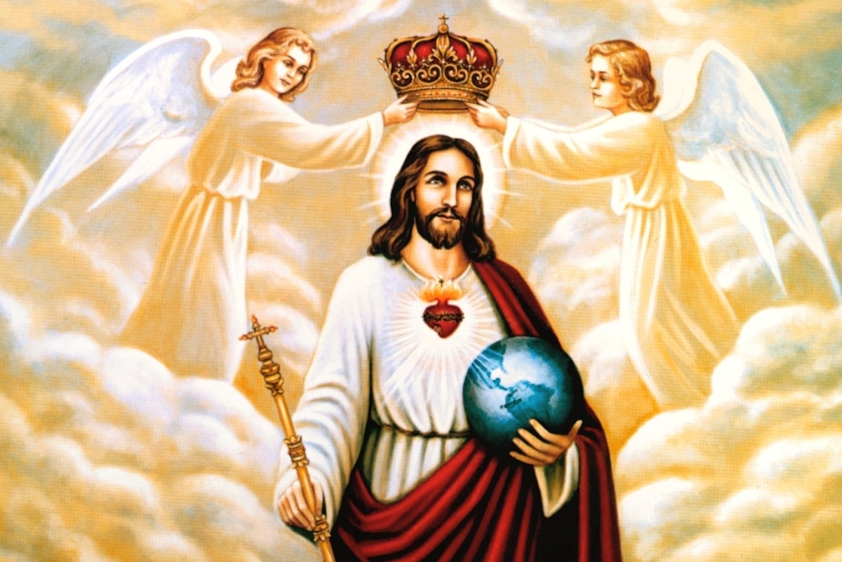 Cristo Rey: The Reigning King of Our Hearts