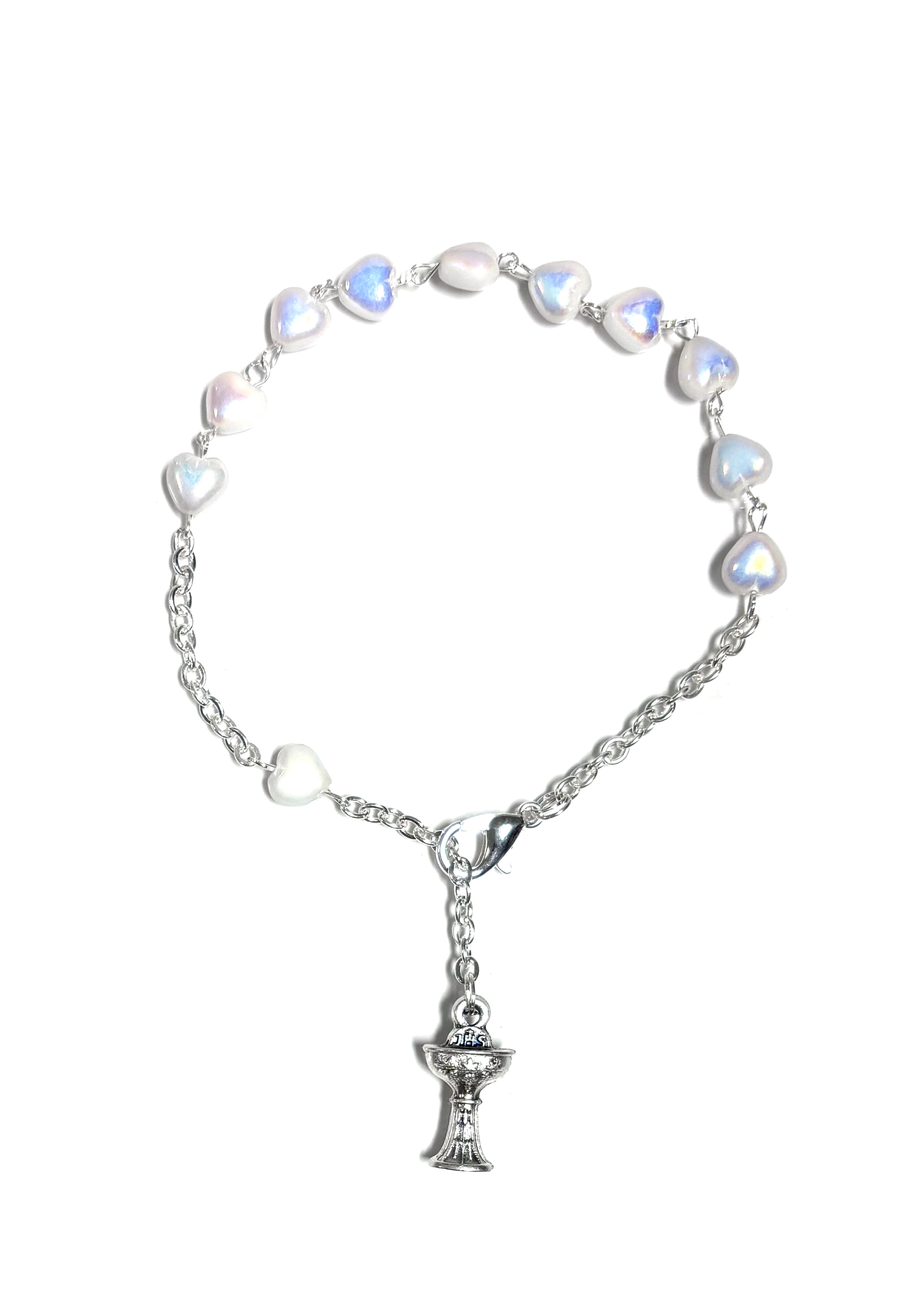White enamel heart bead bracelet with chalis