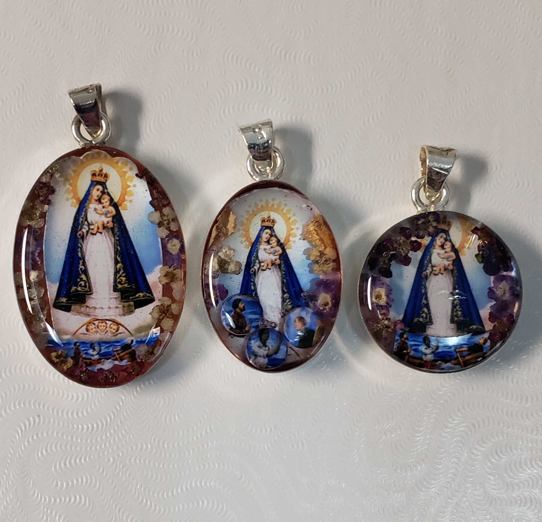 Medal of Our Lady of Charity - Caridad del Cobre   Flowers - Guadalupe Collection