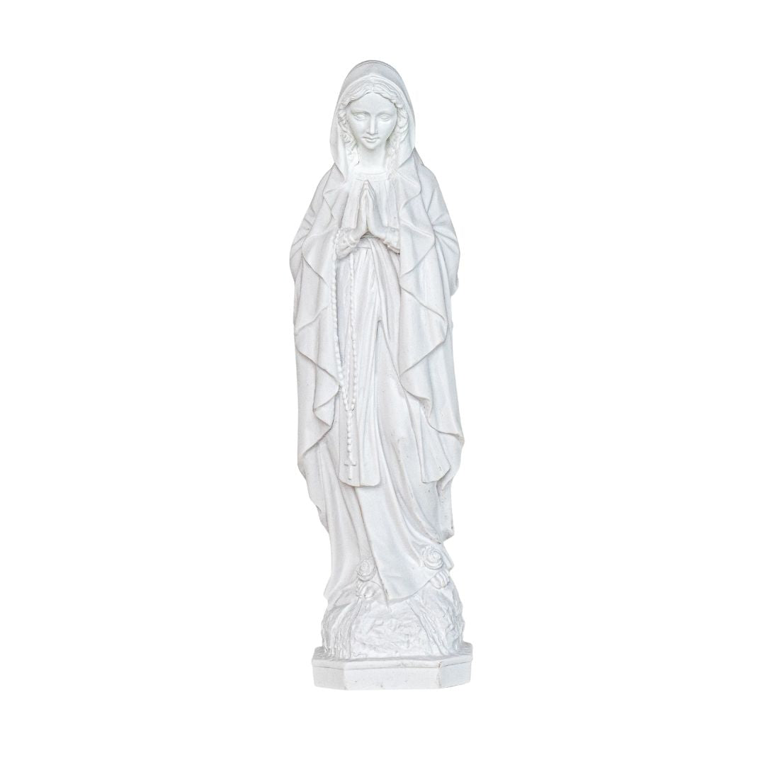 White Statue of Our Lady of Lourdes / Estatua Blanca Nuestra Senora de Lourdes