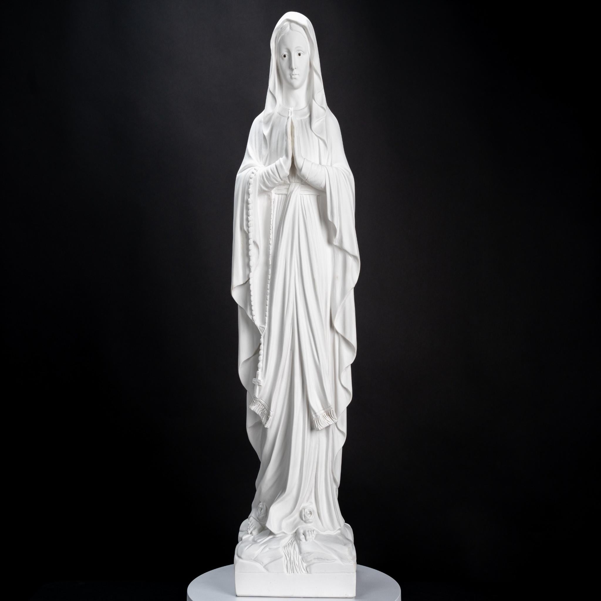 White Statue of Our Lady of Lourdes all White with hand painted eyes  / Estatua Blanca Nuestra Senora de Lourdes con ojos pintados a mano