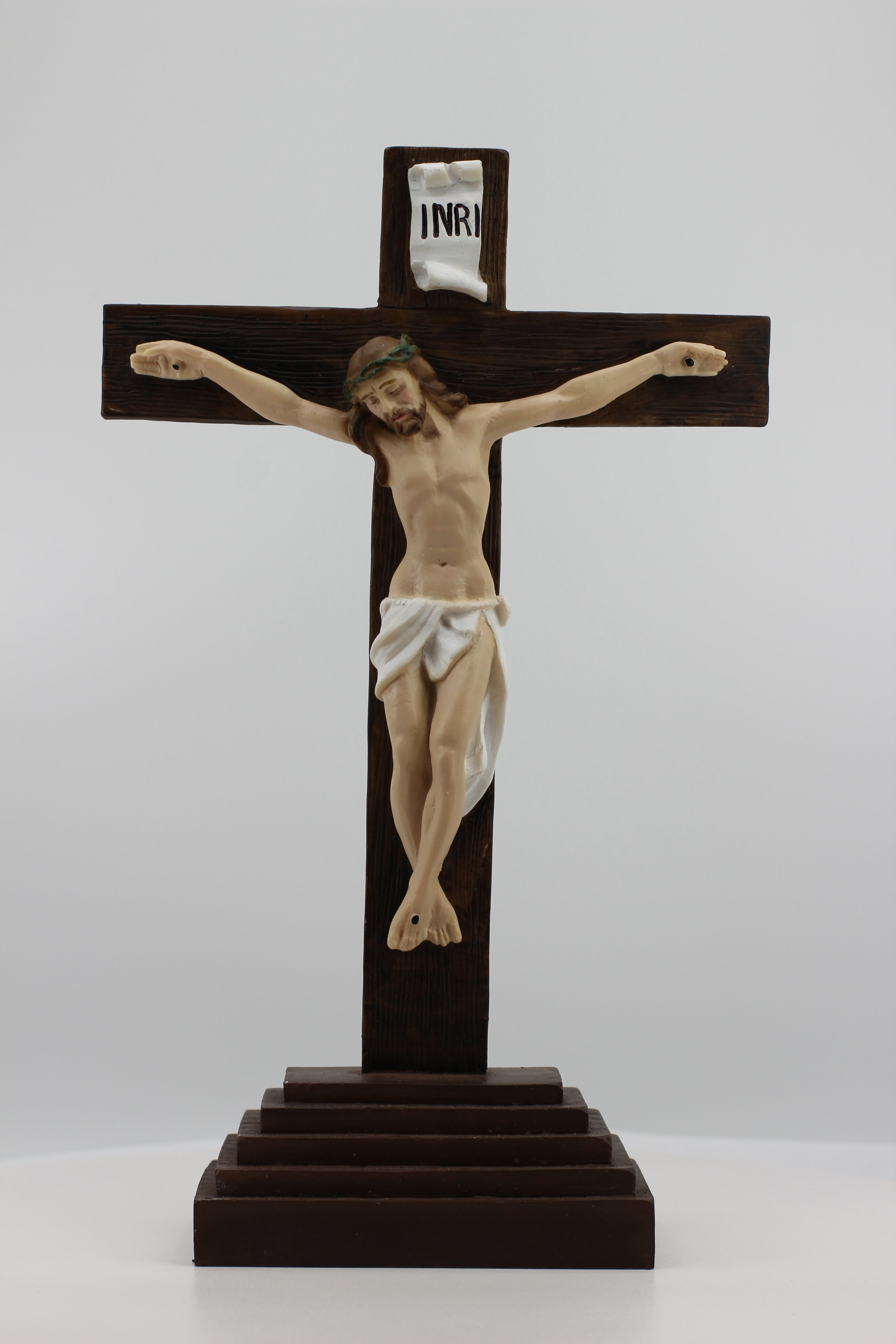jesus on cross statue