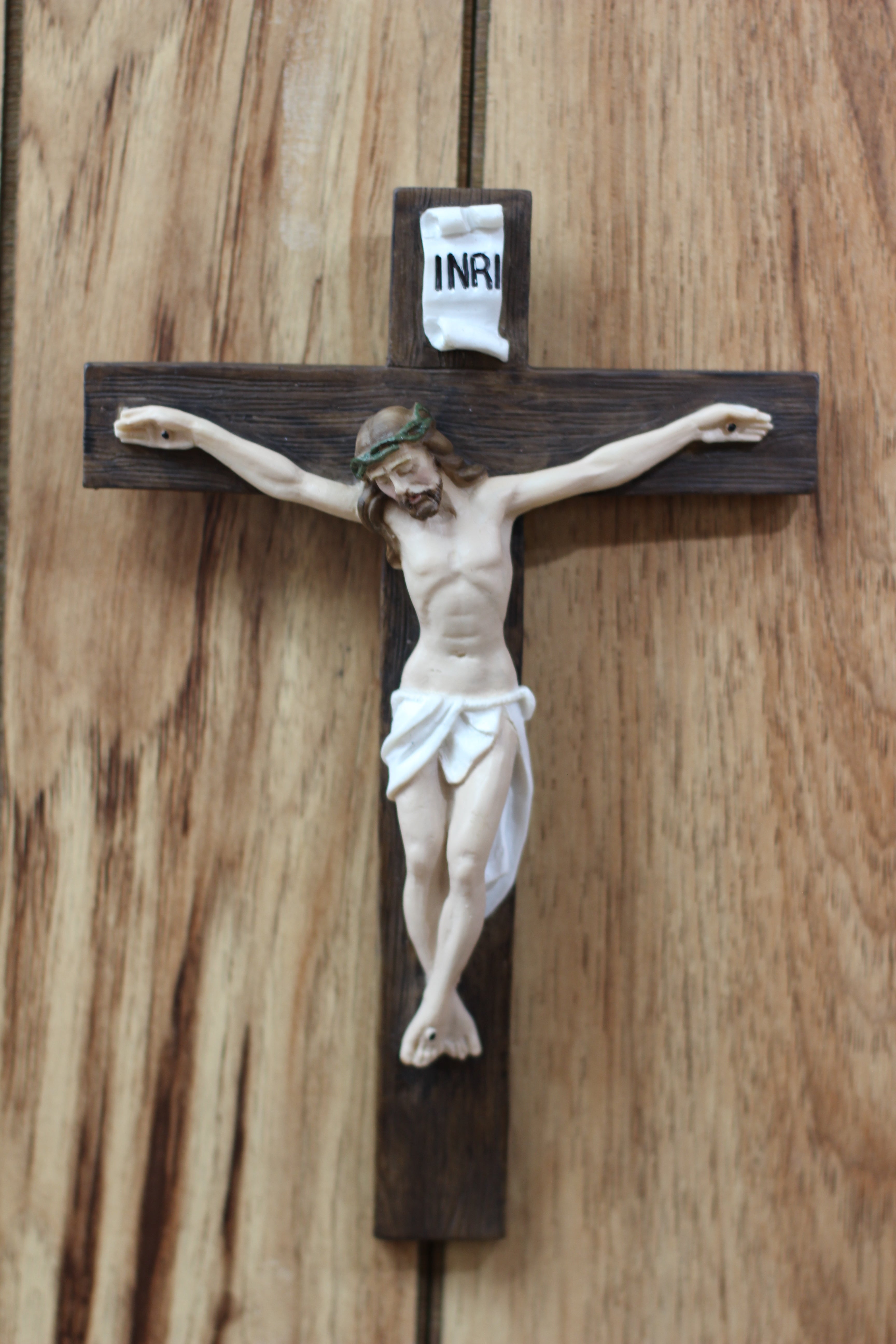 Cross by the Faith Gift Shop / Cristo Crucificado Cruz
