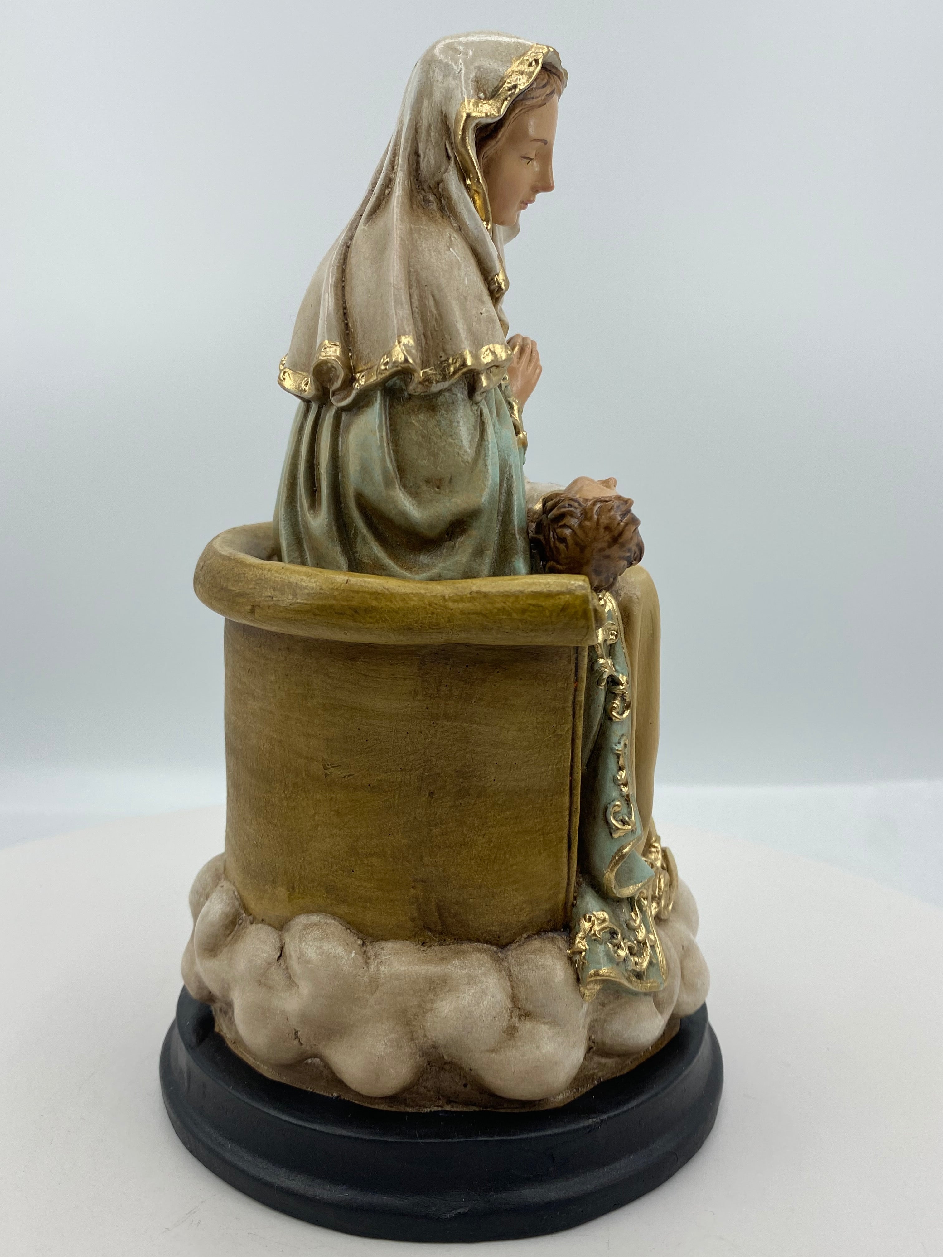 Nuestra Señora de La Divina Providencia/Our Lady of Divine Providence